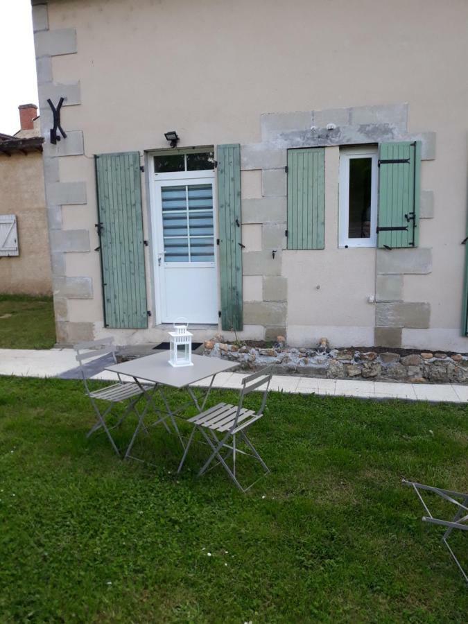 Hotes De L'Isle Saint-Medard-de-Mussidan Екстер'єр фото